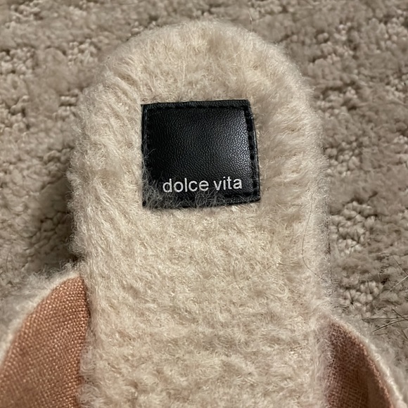 Dolce Vita Sherpa Slide Flats - Picture 3 of 4